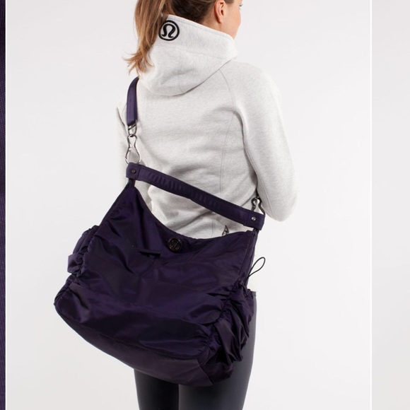 lululemon athletica Handbags - Lululemon Arabesque Gym Duffle Bag